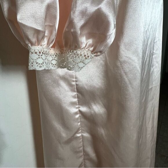 Elise Stevens Vintage Satin Flannel Lined High Neck Lace Ribbon Long Nightgown M - Picture 7 of 13